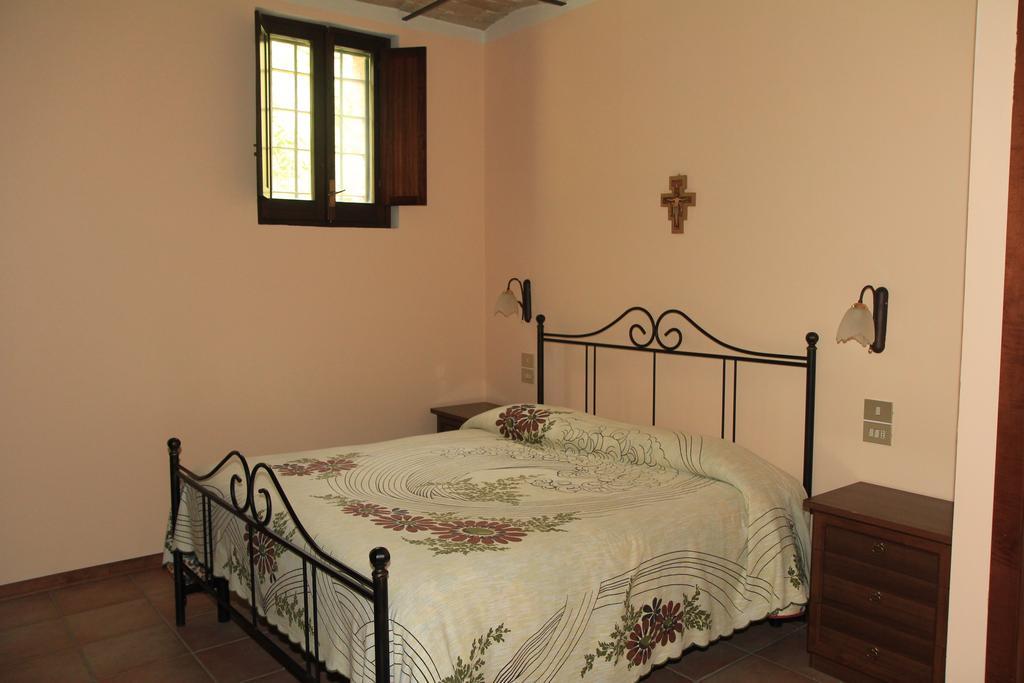 Hotel La Quiete Assisi Ruang foto