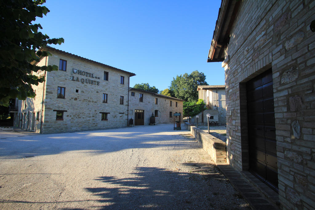 Hotel La Quiete Assisi Bagian luar foto